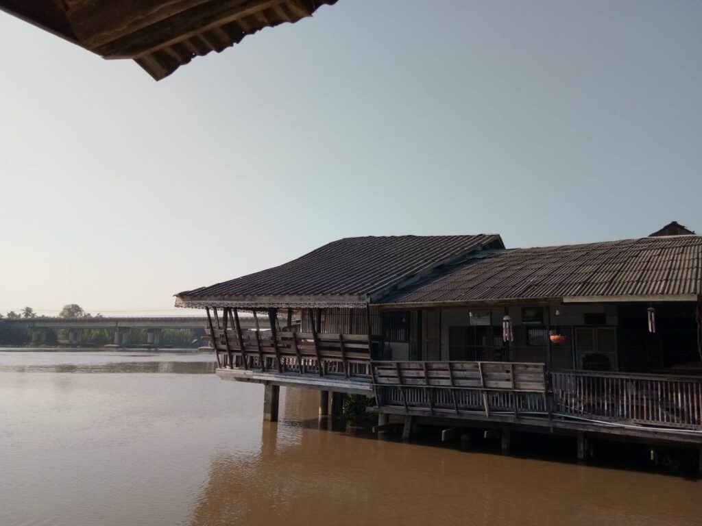 Banmai market cafe