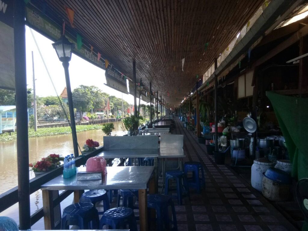 klong suan floatingmarket