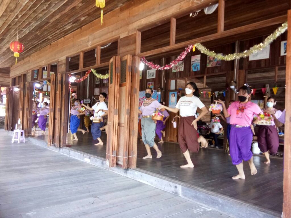 Banmai ThaiDanc