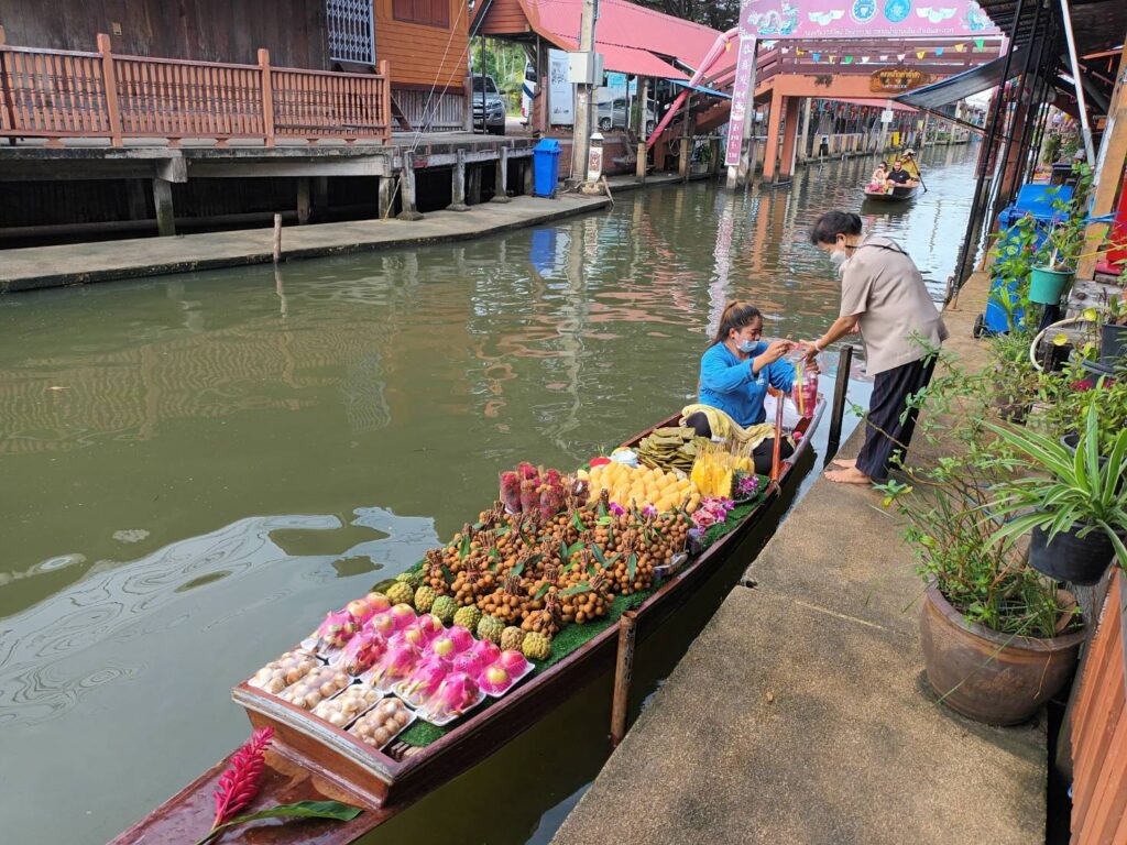 200 year old floating market