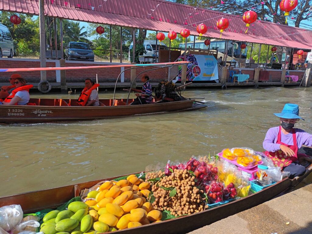 lao tuk luck